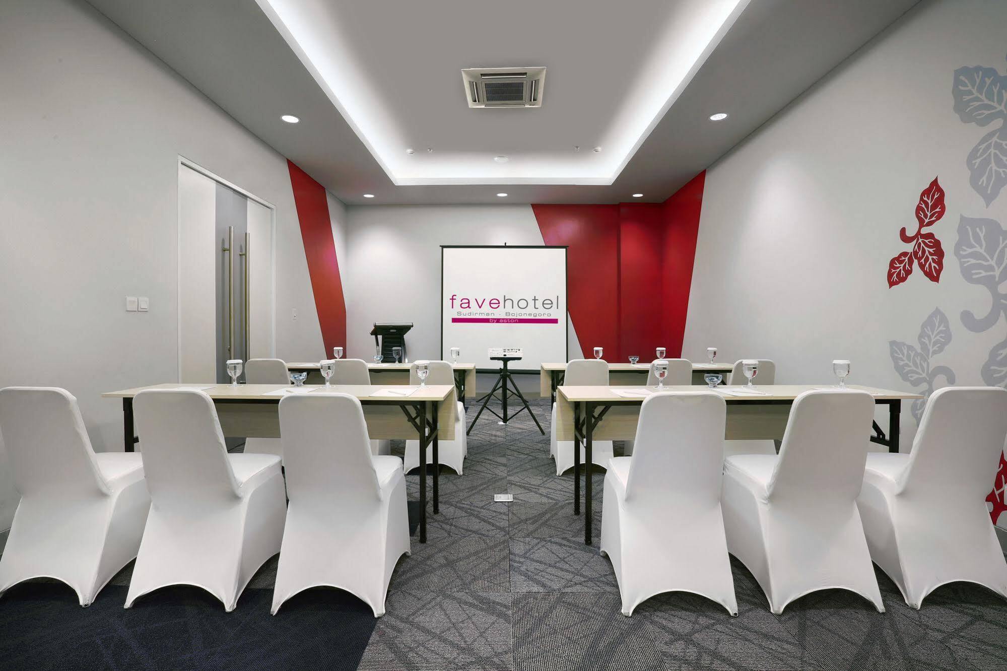 Favehotel Sudirman Bojonegoro Экстерьер фото